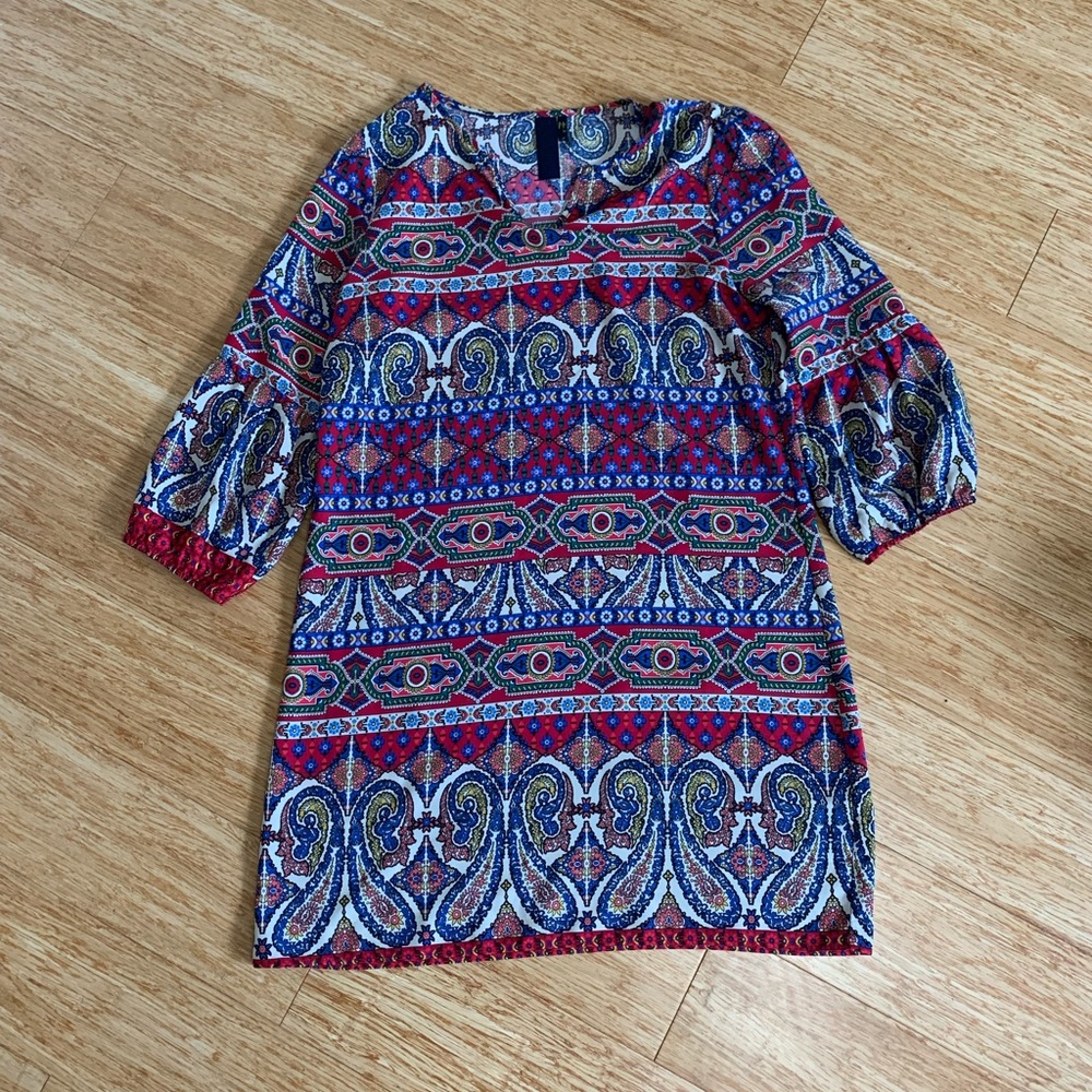 Tunic Francesca’s colorful dress, size medium